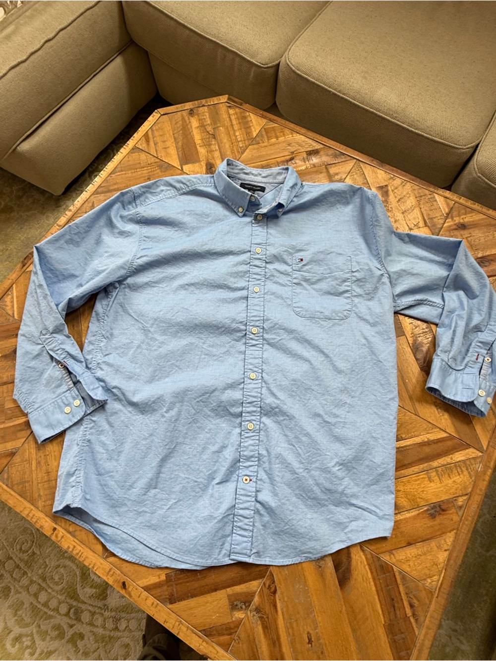 Tommy Hilfiger Men's Light Blue Oxford Button-Down Shirt
